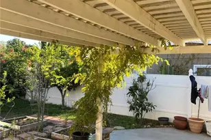 31928 Cinnabar, Castaic, CA 91384 - Photo 15