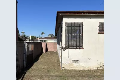 3000 W 84th Street, Inglewood, CA 90305 - Photo 9