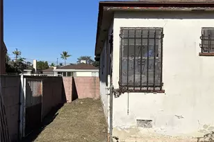 3000 W 84th St, Inglewood, CA 90305 - Photo 9