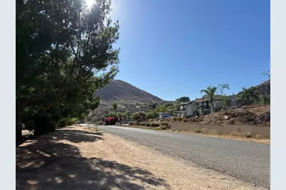 2005 Mt Vernon, Riverside, CA 92507 - Photo 17