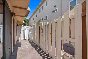 10687 Wilkins Ave, Los Angeles, CA 90024 - Photo 17
