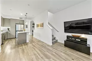 2560 Valentina Wy, Commerce, CA 90040 - Photo 3