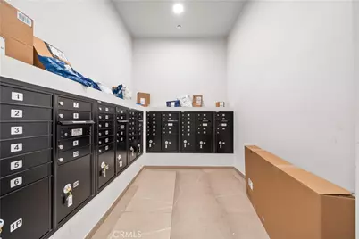 709 E Walnut Street #319, Pasadena, CA 91101 - Photo 23