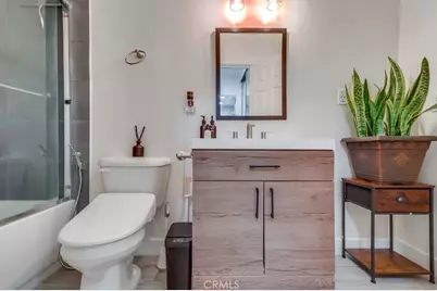 425 S Kenmore Avenue Avenue #306, Los Angeles, CA 90020 - Photo 9