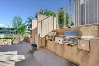 9610 Zelzah #301, Northridge, CA 91325 - Photo 31