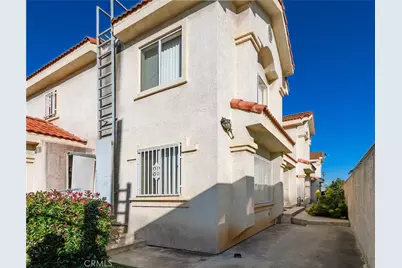 1097 S Marguerita Avenue #D, Alhambra, CA 91803 - Photo 3