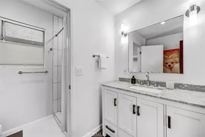 8400 De Longpre #212, West Hollywood, CA 90069 - Photo 11