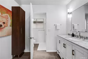 8400 De Longpre, West Hollywood, CA 90069 - Photo 11