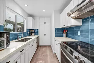 8400 De Longpre, West Hollywood, CA 90069 - Photo 5