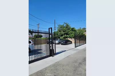 2740 Santa Anita, El Monte, CA 91733 - Photo 11