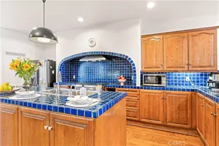 2282 Canyonback, Los Angeles, CA 90049 - Photo 9