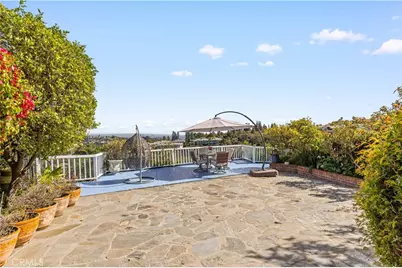 2282 Canyonback, Los Angeles, CA 90049 - Photo 19