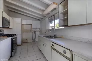 9682 Hillview, Anaheim, CA 92804 - Photo 11