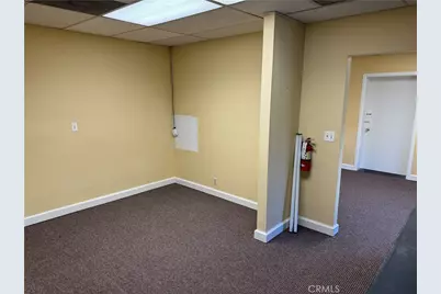 596 N Lake Avenue #202, Pasadena, CA 91101 - Photo 5