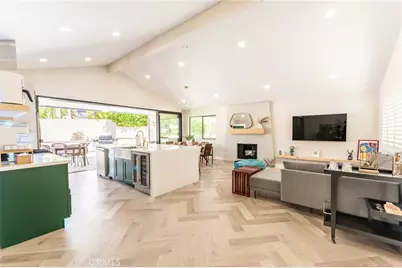 575 N Burton Way, Palm Springs, CA 92262 - Photo 3