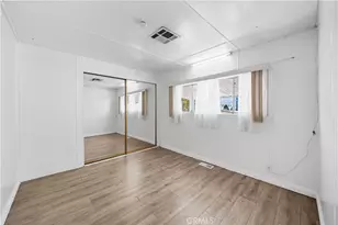 1035 E Huntington Dr, Monrovia, CA 91016 - Photo 17