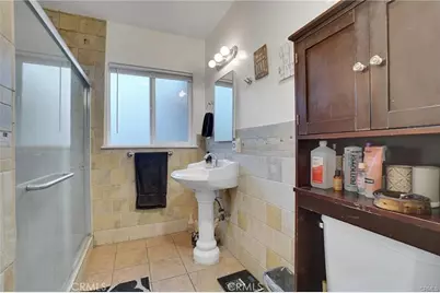 1303 1305 E Kingsley Avenue, Pomona, CA 91767 - Photo 17