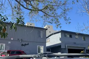 121 S Oxford, Los Angeles, CA 90004 - Photo 3