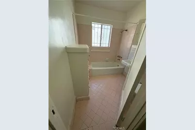 657 S Mathews, Los Angeles, CA 90023 - Photo 19