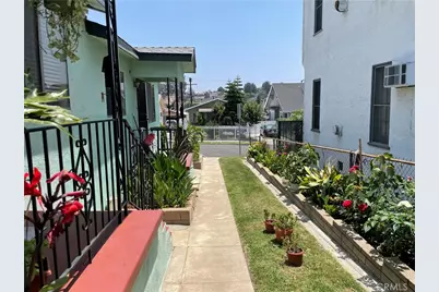 657 S Mathews, Los Angeles, CA 90023 - Photo 5