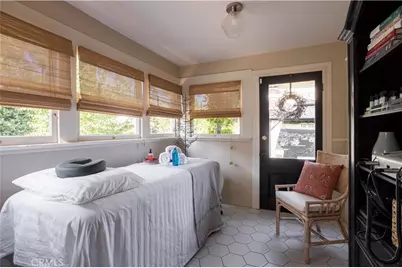 250 N Primrose Avenue, Monrovia, CA 91016 - Photo 21