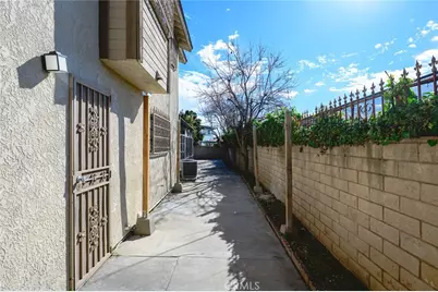 2555 Angelus Ave, Rosemead, CA 91770 - Photo 9