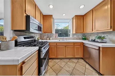 108 S Mountain #A, Monrovia, CA 91016 - Photo 19