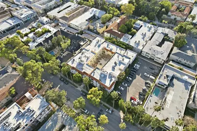 1345 N Hayworth #2, West Hollywood, CA 90046 - Photo 39