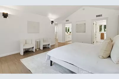 9499 Cherokee, Beverly Hills, CA 90210 - Photo 43