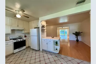 240 Pamela Road, Monrovia, CA 91016 - Photo 5