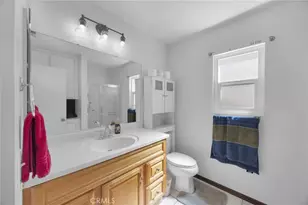 11522 Honeyglen Rd, Pacoima, CA 91331 - Photo 15