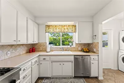 2205 Las Lunas, Pasadena, CA 91107 - Photo 19