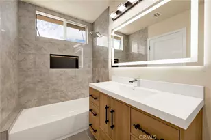 74 S Oak Ave, Pasadena, CA 91107 - Photo 13