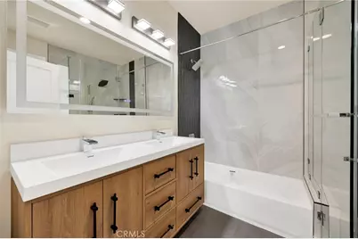 74 S Oak Avenue, Pasadena, CA 91107 - Photo 15