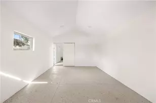 1166 N El Molino Ave, Pasadena, CA 91104 - Photo 35