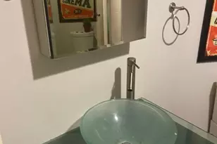 2260 N Cahuenga Blvd, Los Angeles, CA 90068 - Photo 9