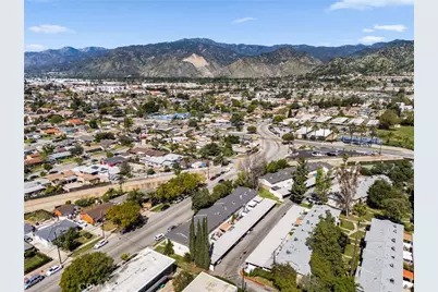 402 N Cerritos, Azusa, CA 91702 - Photo 35