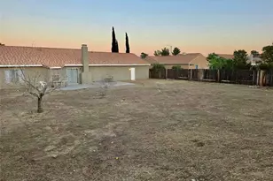 12966 Sundown, Victorville, CA 92392 - Photo 17