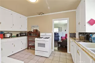 244 E Lime, Monrovia, CA 91016 - Photo 11