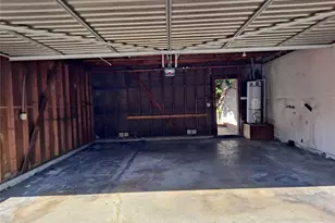 1047 E Huntington Dr, Monrovia, CA 91016 - Photo 15