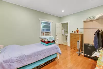 1562 N Lake Avenue, Pasadena, CA 91104 - Photo 23