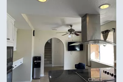 12285 Road Runner, Riverside, CA 92503 - Photo 9