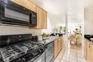 3884 Fredonia Dr, Los Angeles, CA 90068 - Photo 7