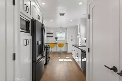 10415 Cumpston, North Hollywood, CA 91601 - Photo 15