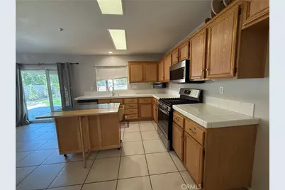 15188 Wright Court, Fontana, CA 92336 - Photo 11