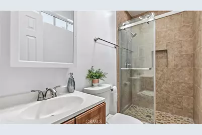 104 106 E Linda Vista Avenue, Alhambra, CA 91801 - Photo 15