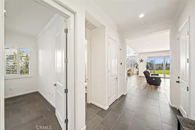 702 E Lemon Swirl, Azusa, CA 91702 - Photo 5