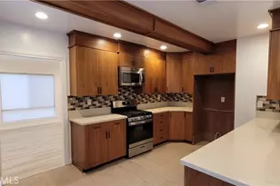 23310 Weller Pl, Woodland Hills, CA 91367 - Photo 5