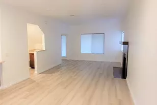 23310 Weller Pl, Woodland Hills, CA 91367 - Photo 5