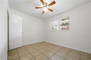 9201 Wakefield Ave, Panorama City, CA 91402 - Photo 11